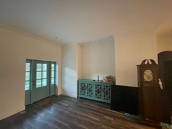 5th image of 1431 Azalea Dr