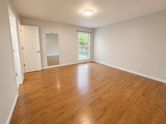 2nd image of 3701 Hunsinger Ln