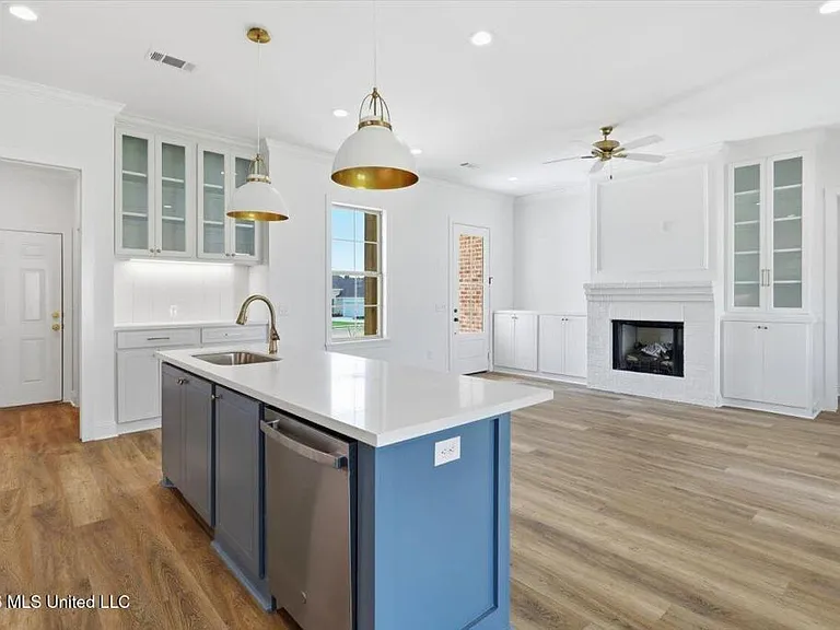 515 Portner Way — Photo 6