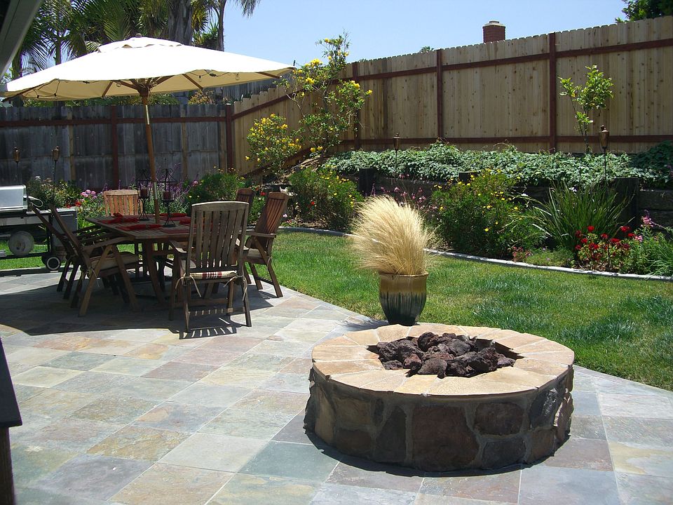 2nd image of 3967 Wooster Dr