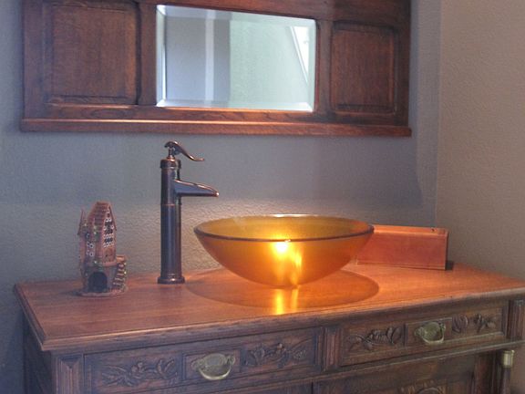 Wet bar designed in an antique