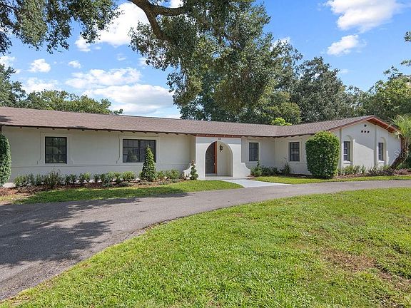 3rd image of 1809 Pepperidge Dr