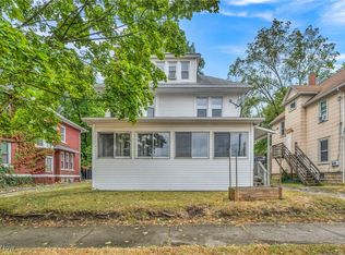 68 Mount View Ave, Akron, OH 44303