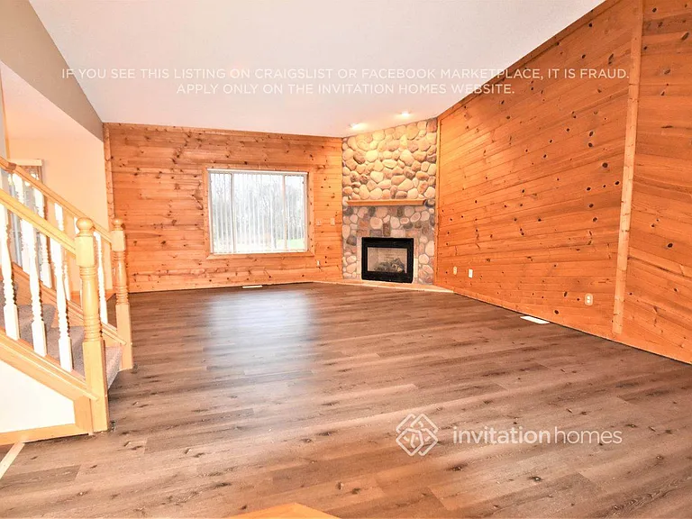 10235 Kali Ave NE — Photo 3