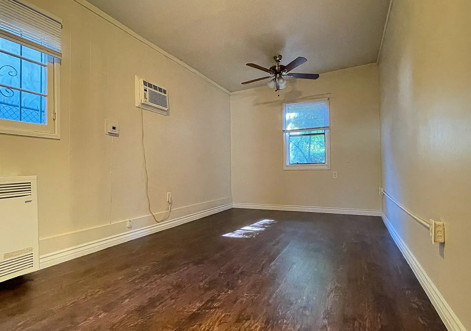 115 E Fourth Street — Photo 3