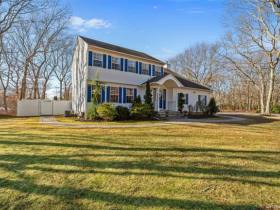 2nd image of 194 Miller Place Road