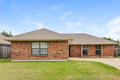 308 Southlake Dr Photo 1