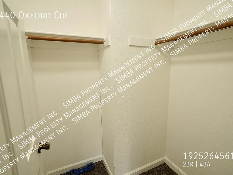7440 Oxford Cir — Photo 16