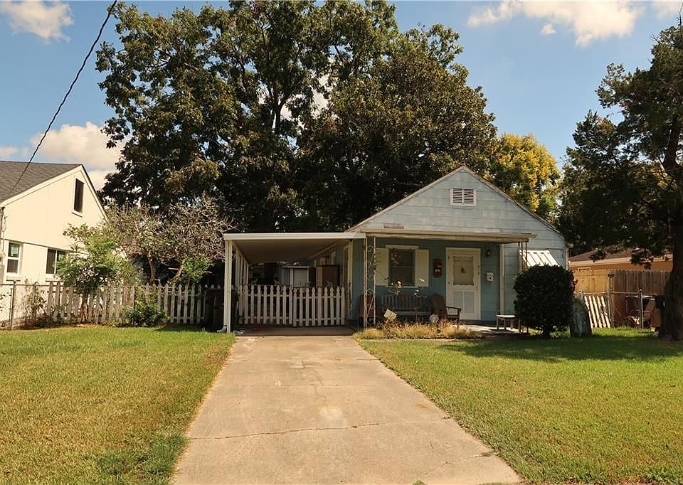 1st image of 612 Lang St