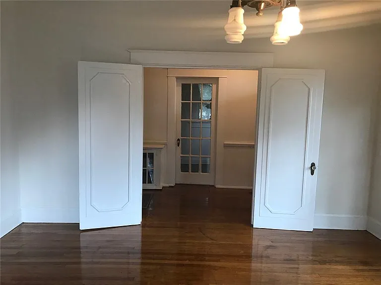 855 Savannah St — Photo 12