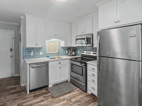 3rd image of 40 Folly Field Rd APT D9