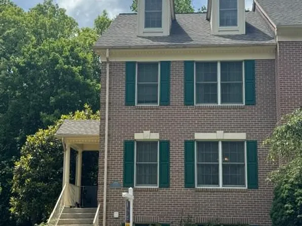942 Walnutwood Rd, Cockeysville, MD 21030