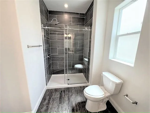 2 bed, 2.0 bath, 1500 sqft, $1,599 — Photo 3