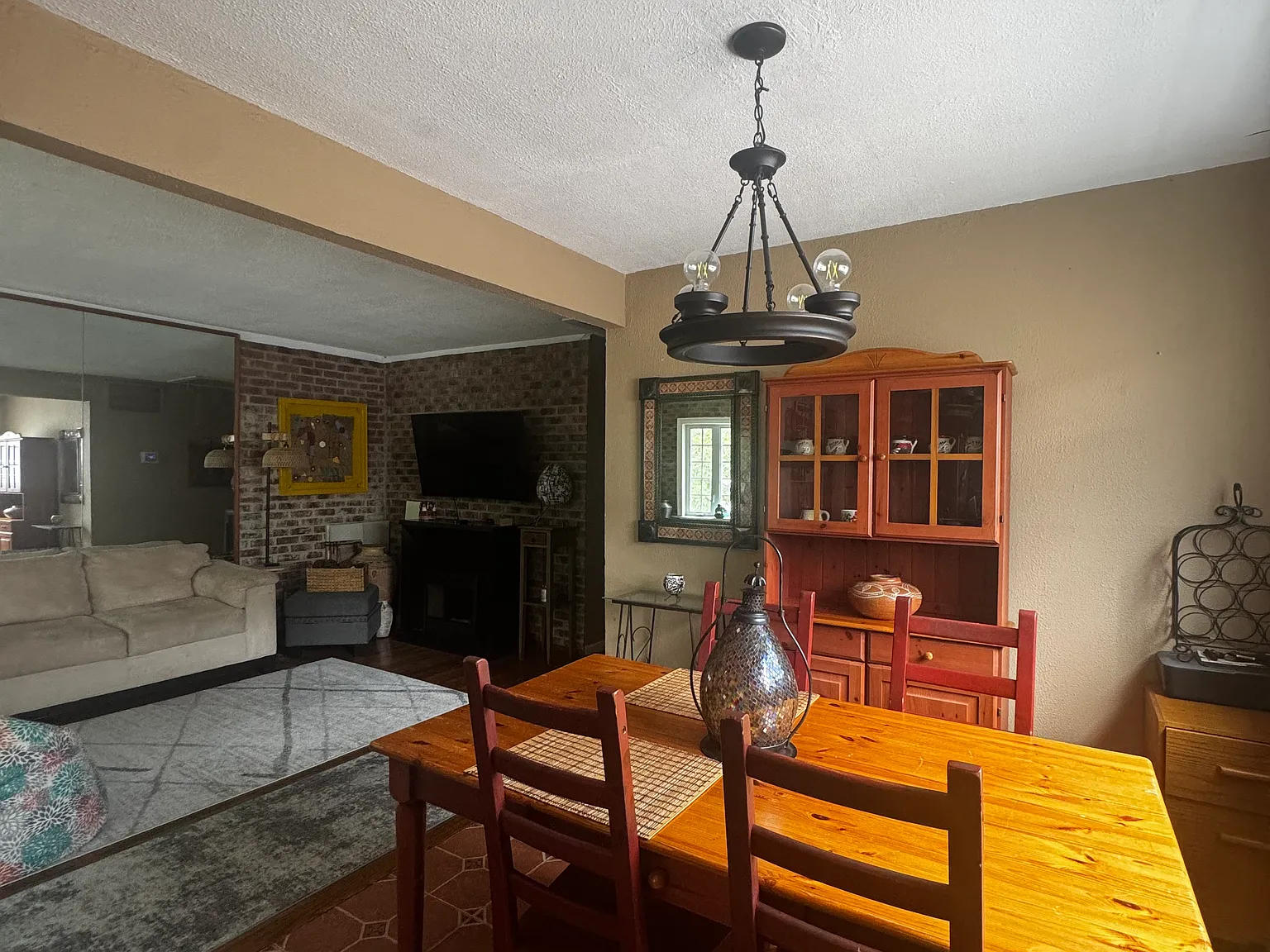 3 bed, $3,200 — Photo 3