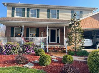 109 Saint Charles Dr, Hazleton, PA 18201