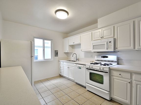 5th image of 1818-1820 12th St #1818-2