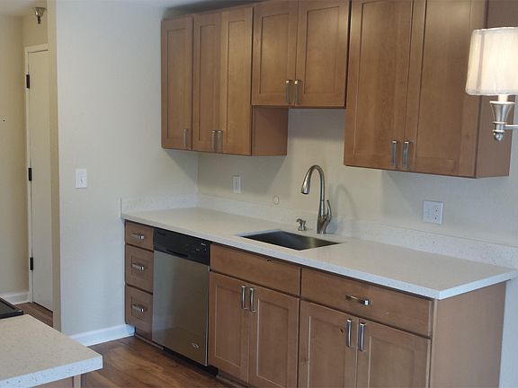 4th image of 555 N 105th St Unit 403