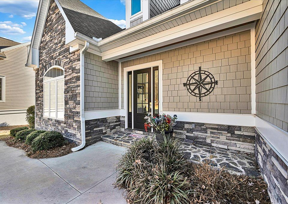 219 Arsenal Dr, Ninety Six, SC 29666 | MLS #136102 | Zillow