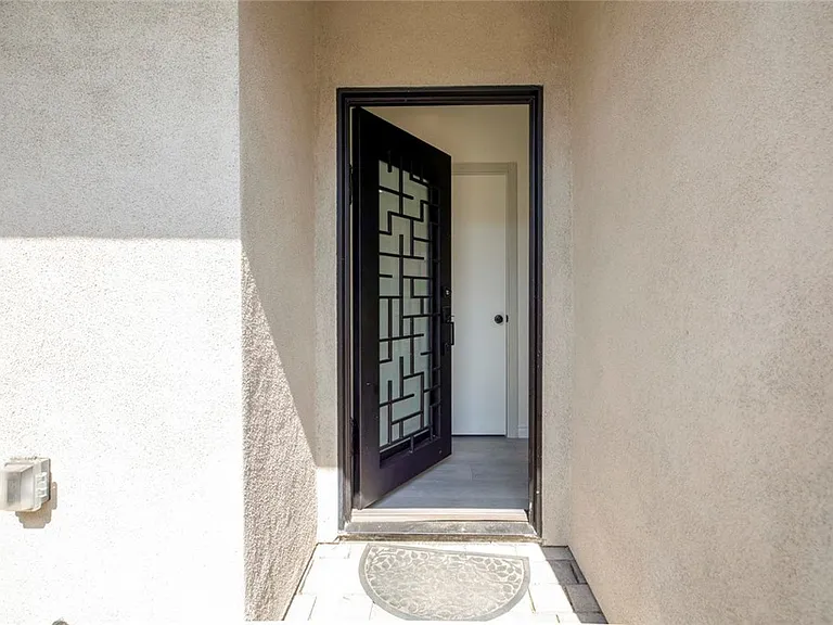 7858 Kyle St — Photo 3