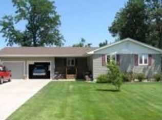406 N 5th Ave, Kenesaw, NE 68956