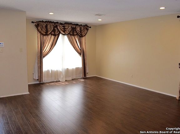 3rd image of 2415 Cedar Way