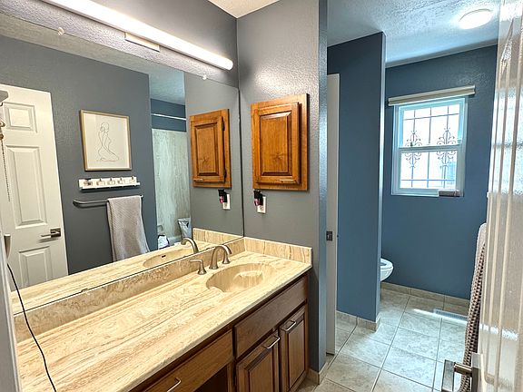 5th image of 5808 Academy Ct NE