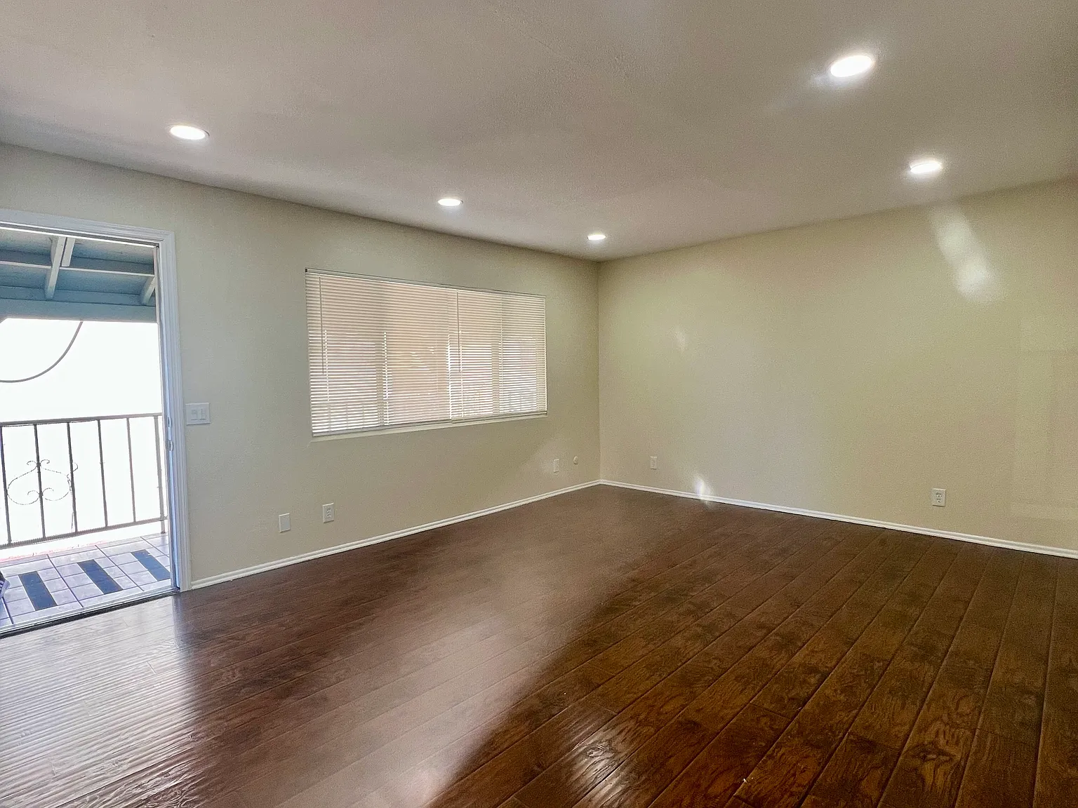 38560 Larkin Ave — Photo 3