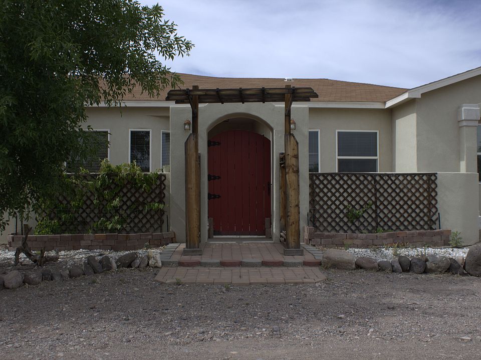 1st image of 26550 N Valley Dr