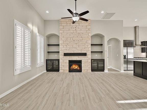 5th image of 14621 Tierra Resort Ave