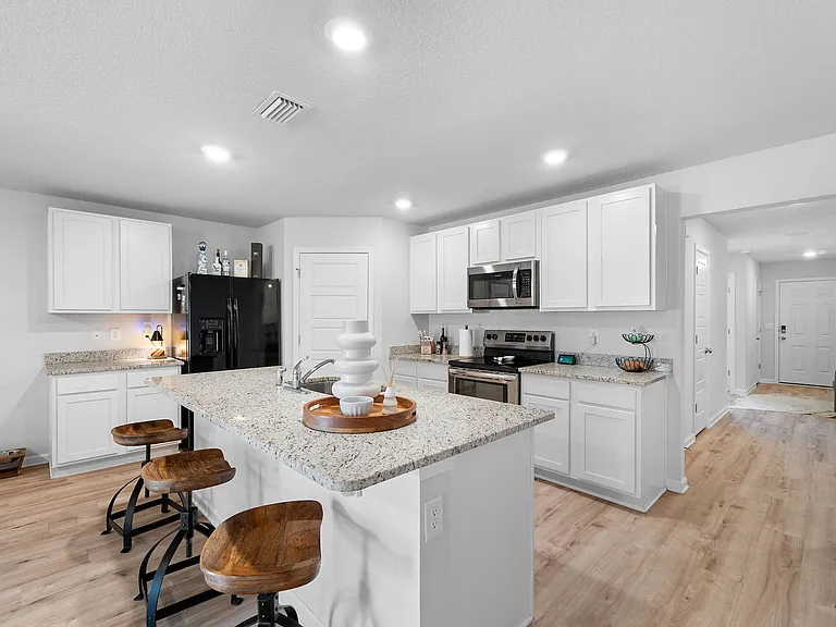 6312 Burrow Ln — Photo 5