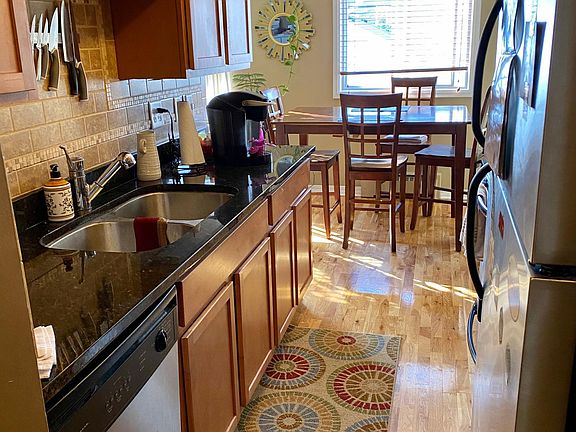 5th image of 2706 Humboldt Ave S APT 204