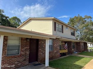 1925 Arizona St, Pascagoula, MS 39581