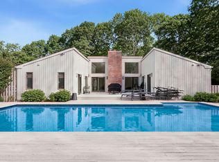 2737 Deerfield Rd, Sag Harbor, NY 11963