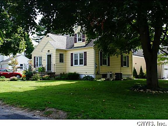 3rd image of 1011 W High Ter