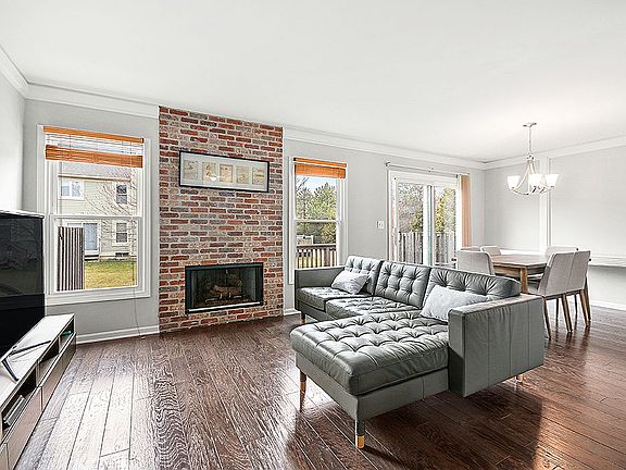 4th image of 607 Liberty Pointe Dr