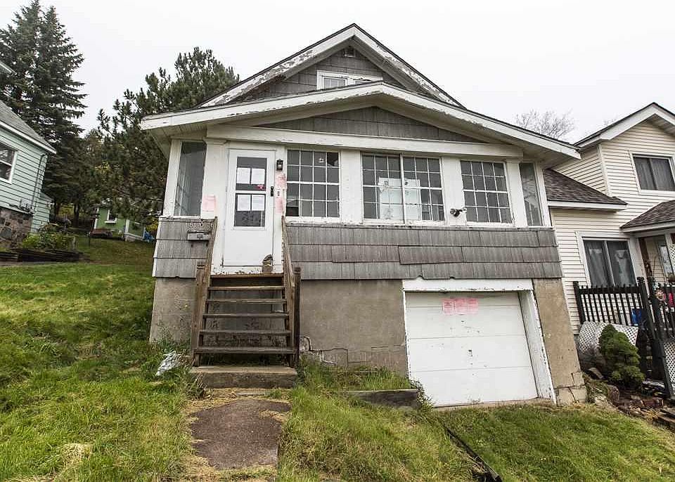 2nd image of 806 Voss Ave