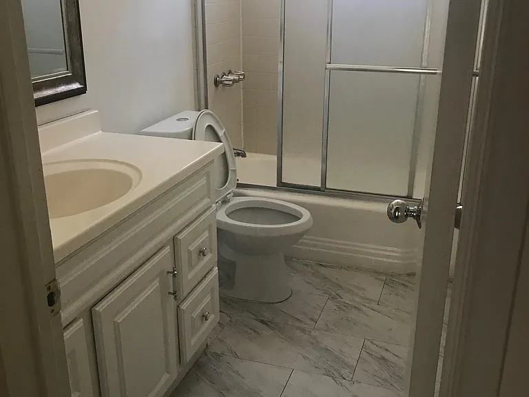 1313 S Bundy Dr #6 — Photo 12