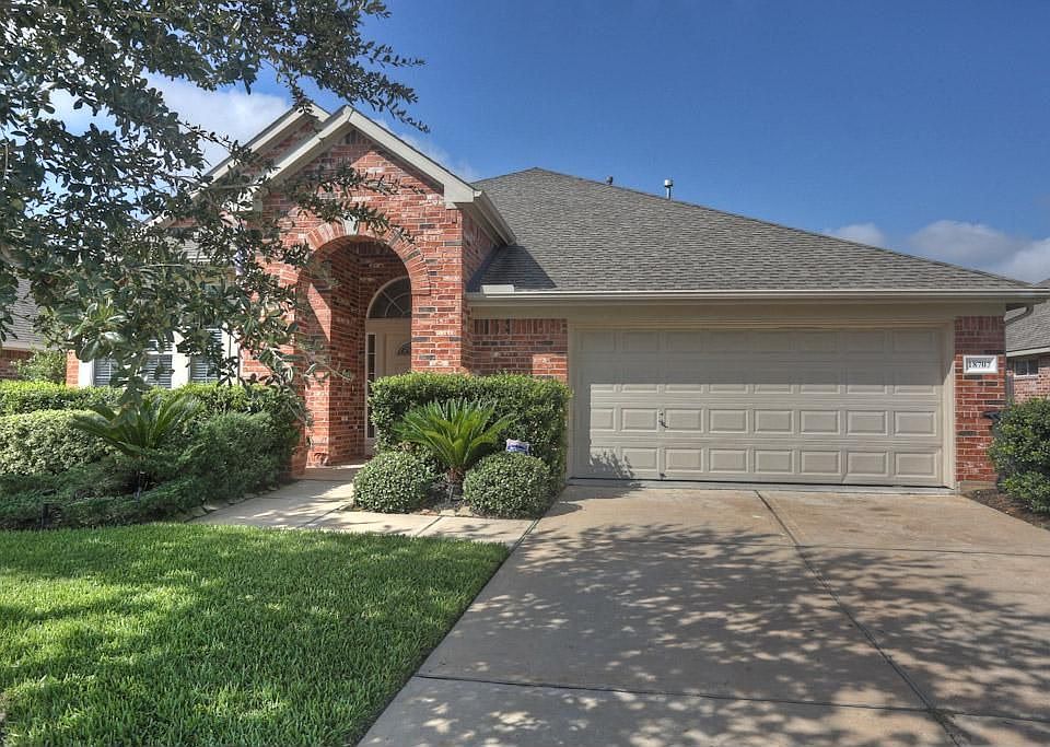 1st image of 18707 Peralta Hill Ln
