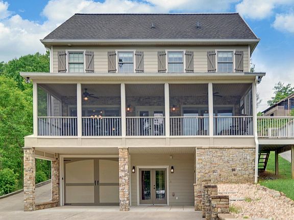 2nd image of 579 Beech Cove Dr