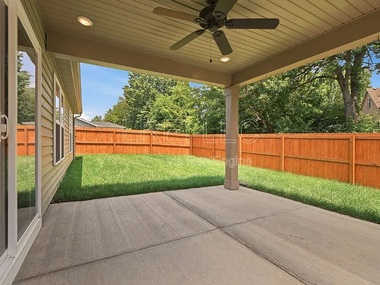 11017 Meadow Run Rd — Photo 6