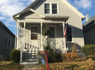 552 E Dover St, Milwaukee, WI 53207