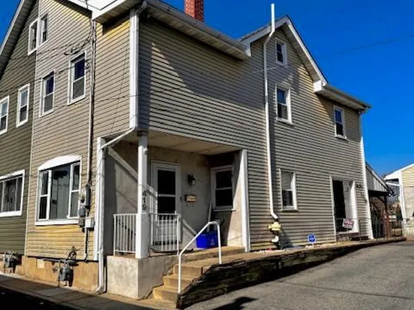 419 Crane St, Catasauqua, PA 18032