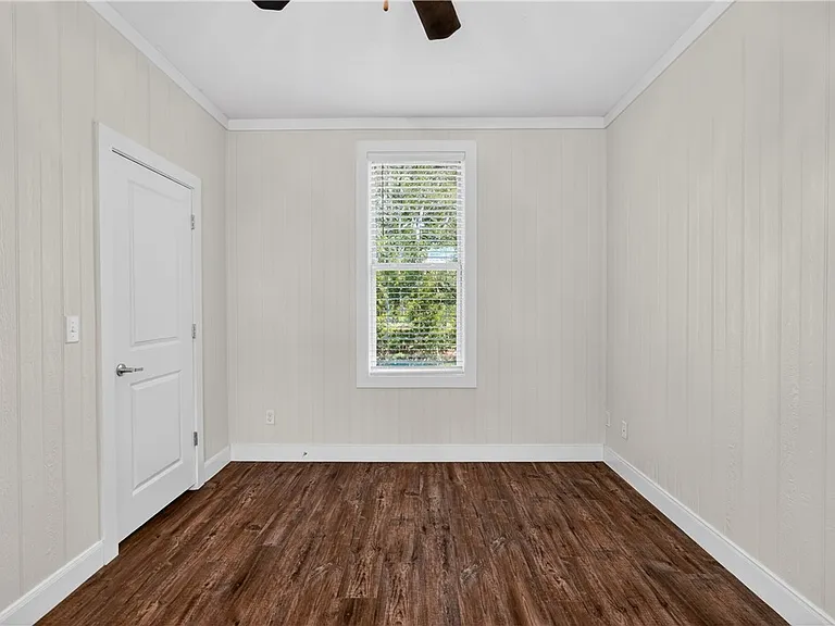 5444 Raymond Stotzer Pkwy — Photo 19