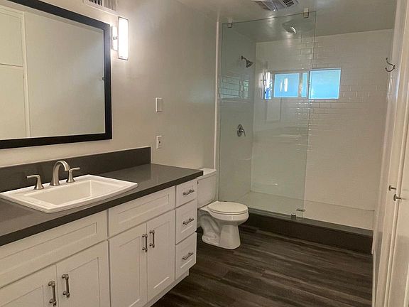 Bathroom 1 - Hallway