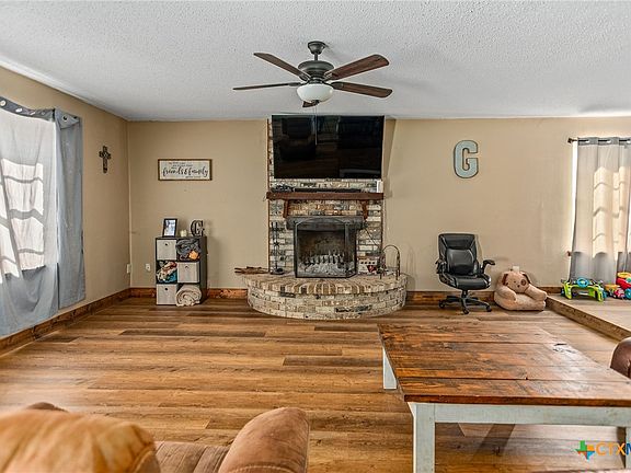 3rd image of 3330 State Highway 238