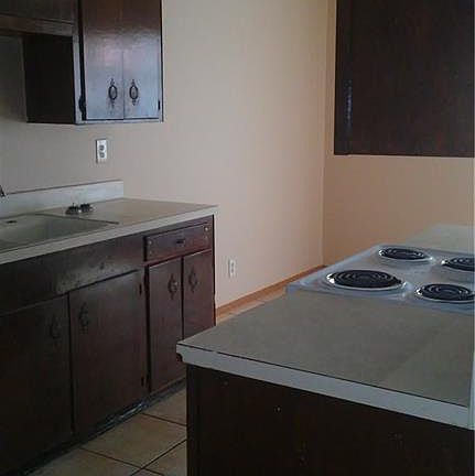 5th image of 5236 Carousel Dr APT 4