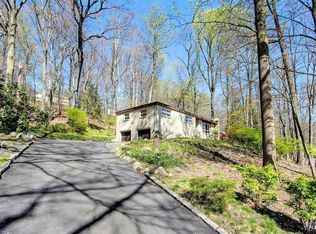 734 Van Emburgh Ave, Washington Township, NJ 07676