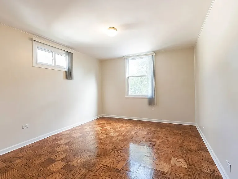 919 Greenwood Ave — Photo 3