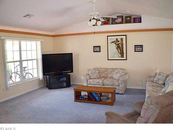 4th image of 1313 NE 1st Pl