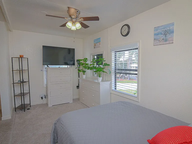 360 1st Ave N #MAIN — Photo 4